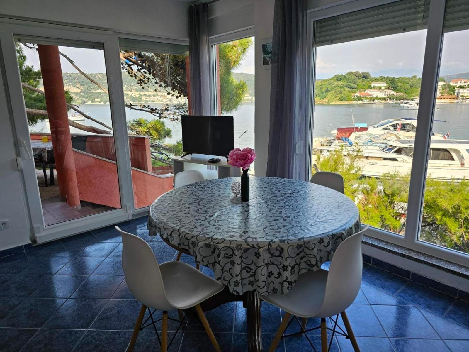 Apartments Zala Matusan 수페타르스카 드라가 외부 사진